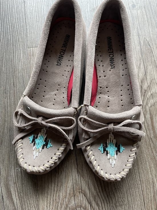 Minnetonka Shoes - Minnetonka Taupe Suede Moccasins with Turquoise Beadwork